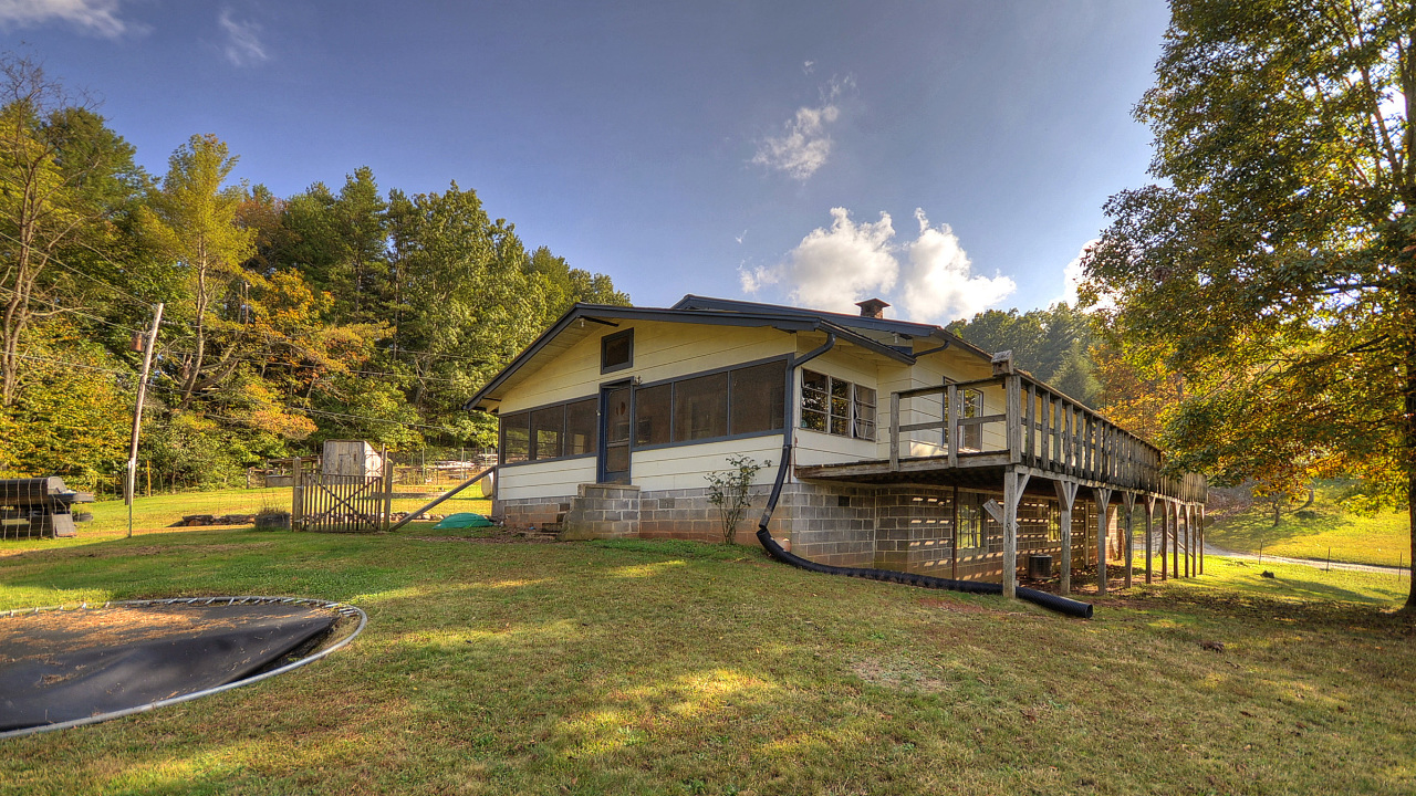 177 Salvage Dr, Blue Ridge, GA, 30513 Scene 1