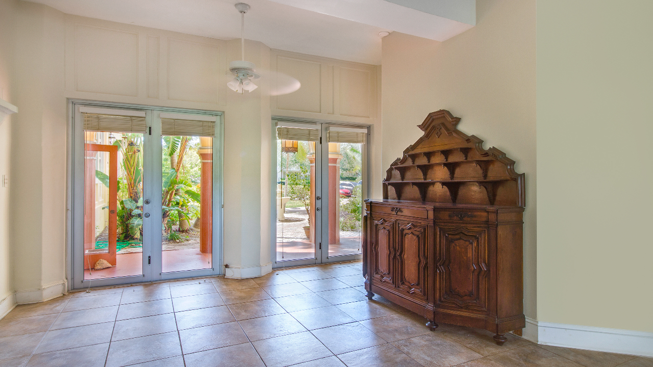 Grand-Course-Condo-#18-03