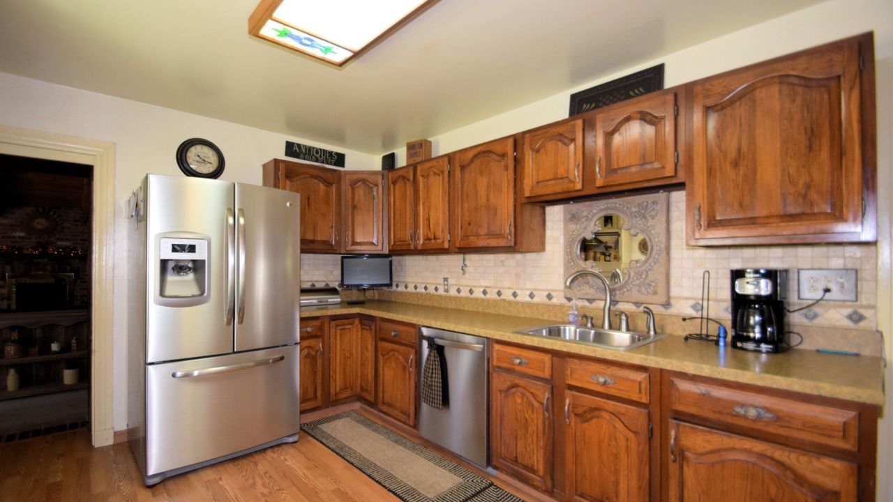 473 Ripka St, Philadelphia, PA, 19128 Scene 2