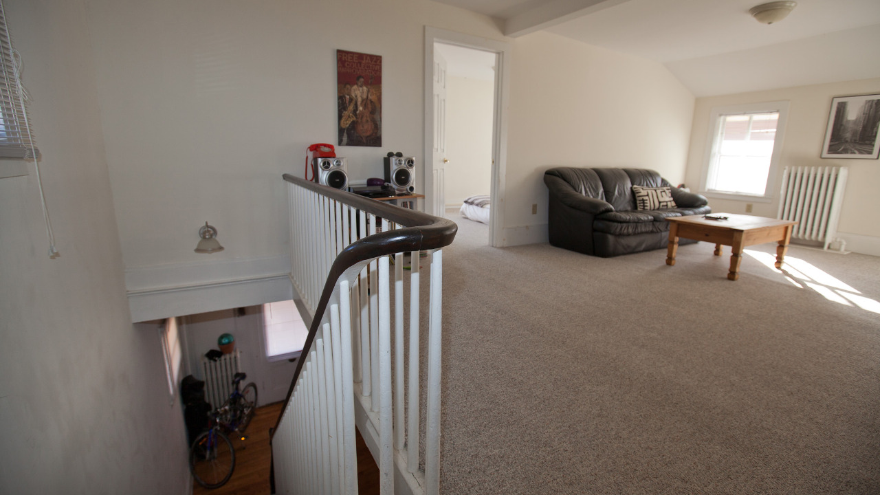 Entry Stairway