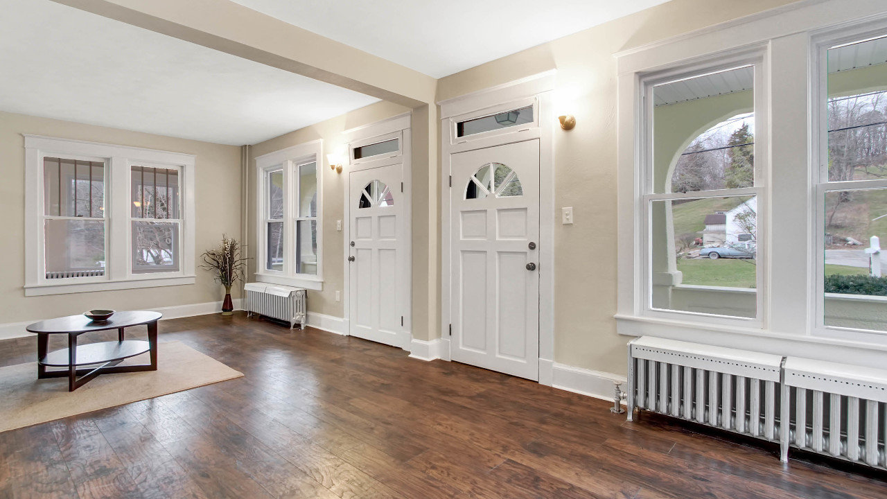 8143 Blooming Grove 002