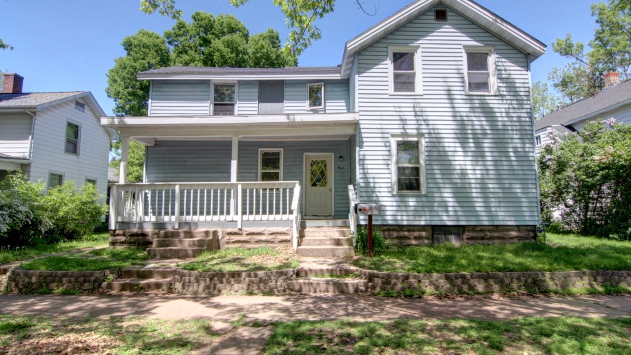 Foxboro Properties (715) 835-6001