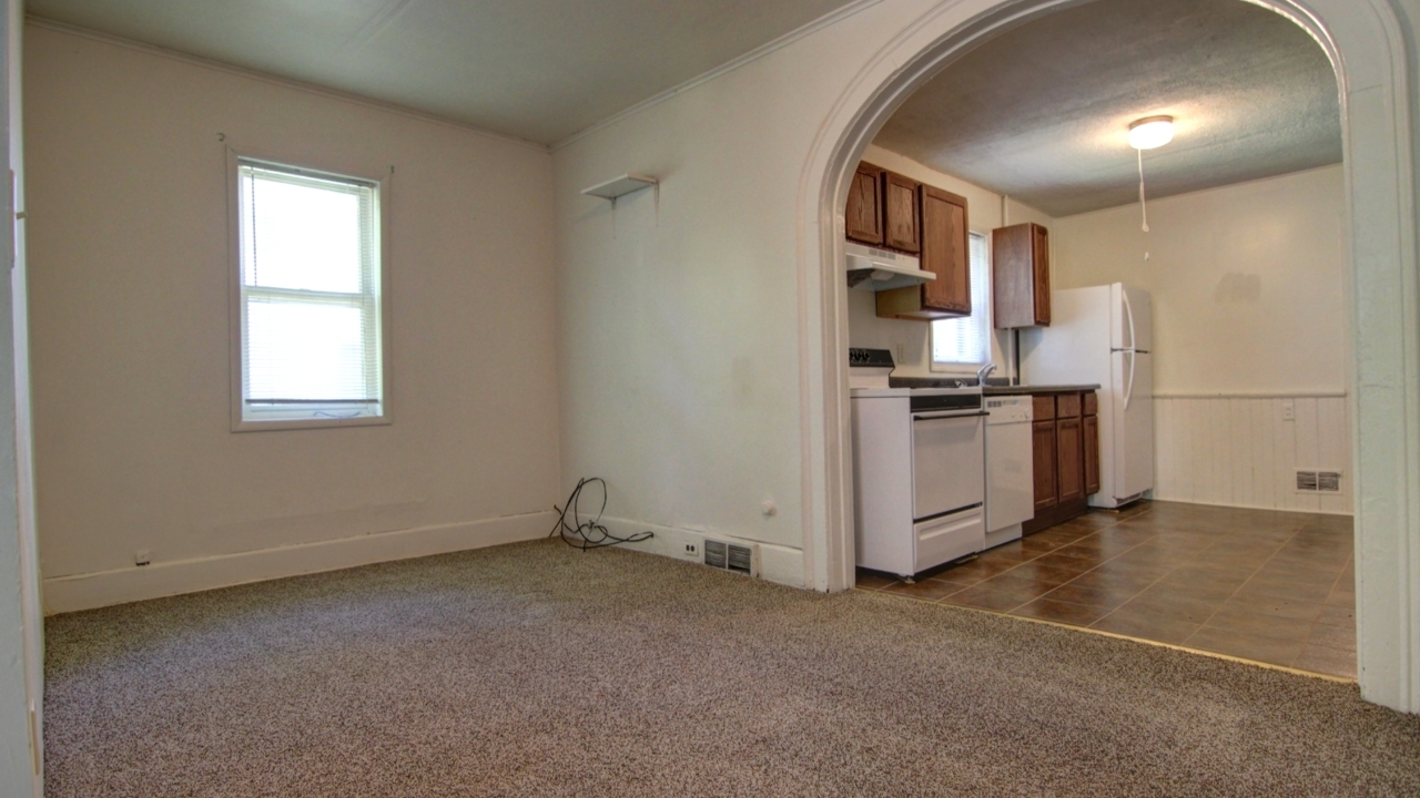 Foxboro Properties (715) 835-6001