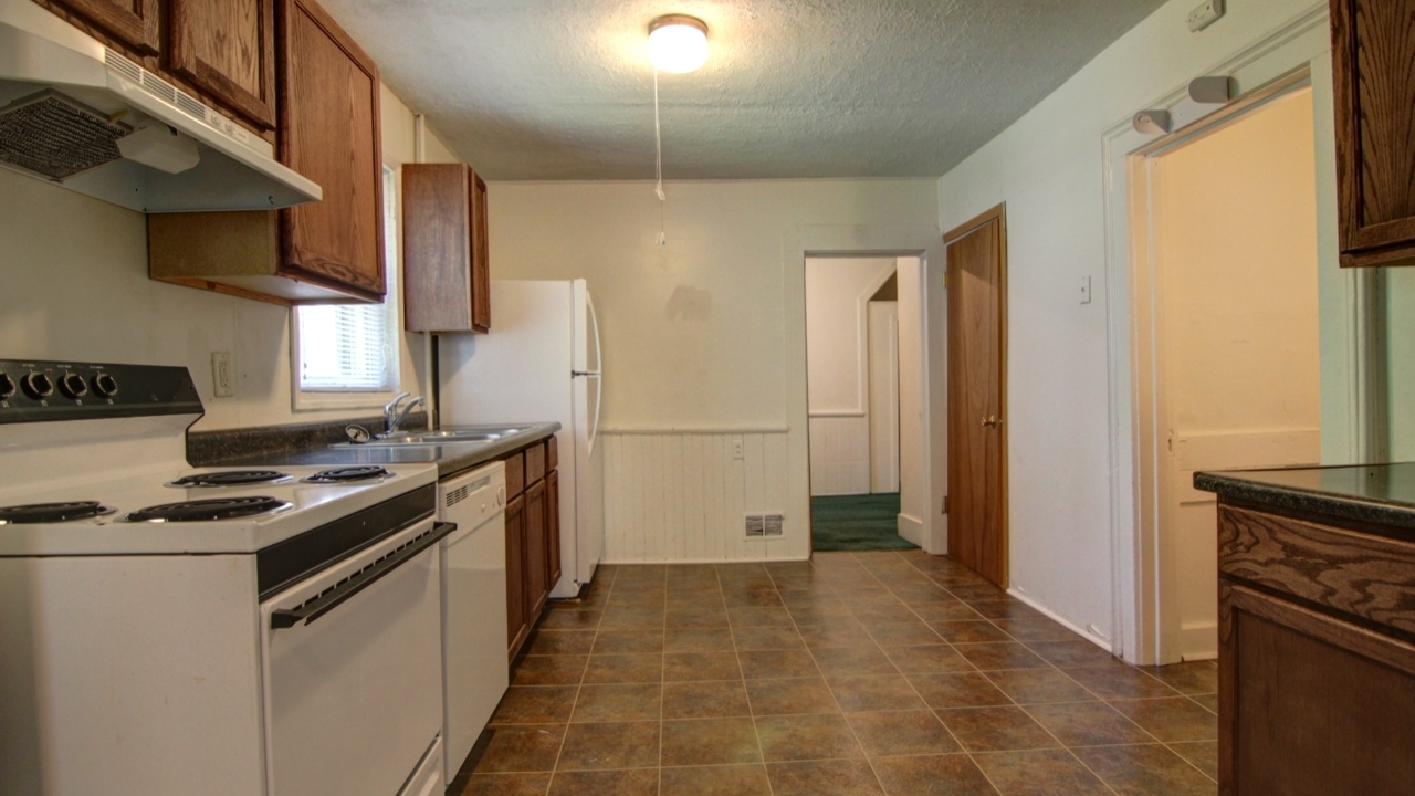 Foxboro Properties (715) 835-6001