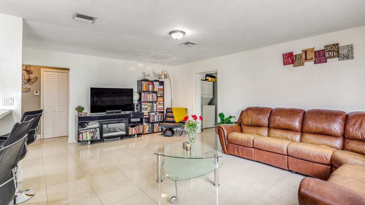 421-NW-119th-St-04