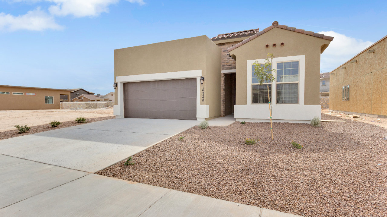 14728 David Latin, El Paso, TX, 79938 Scene 2