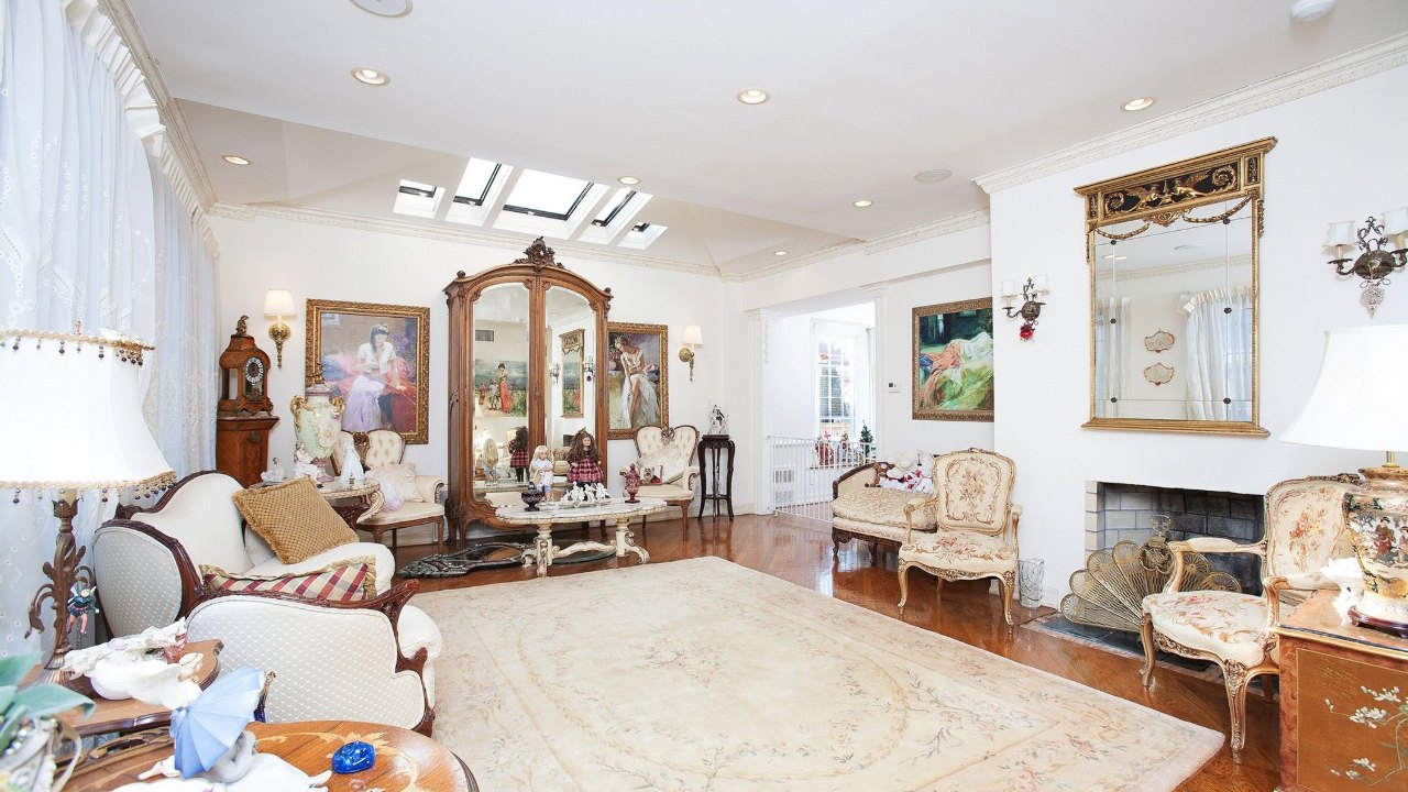 60 Exeter Street, Brooklyn, NY, 11235 Scene 2