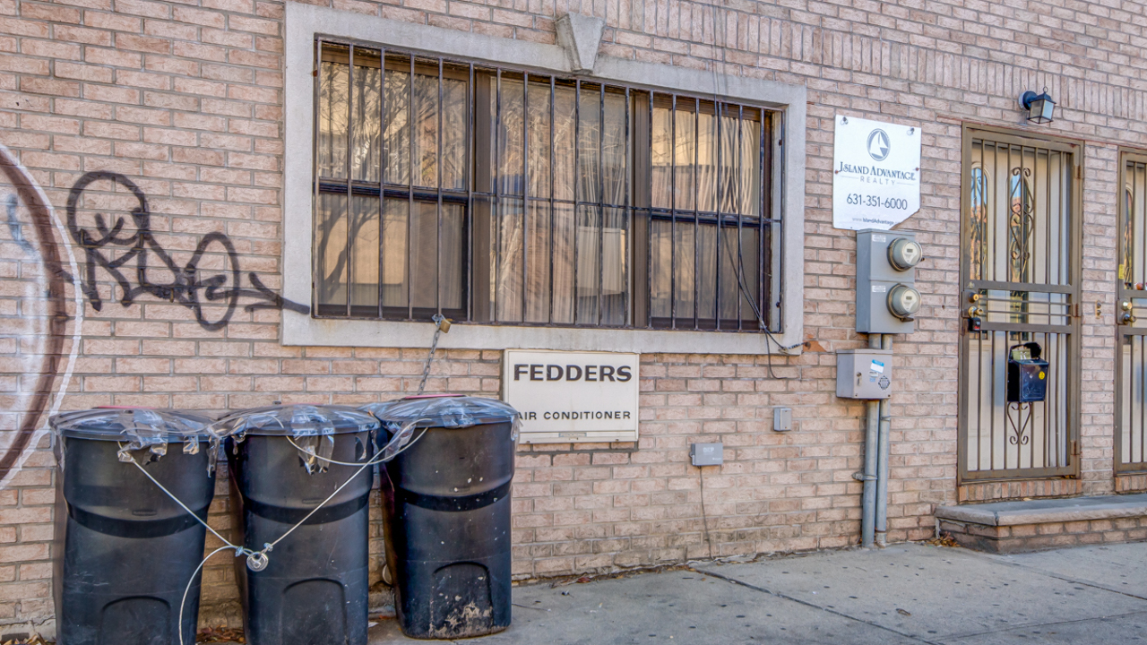 360 Wilson Ave, Brooklyn, NY, 11221 Scene 3