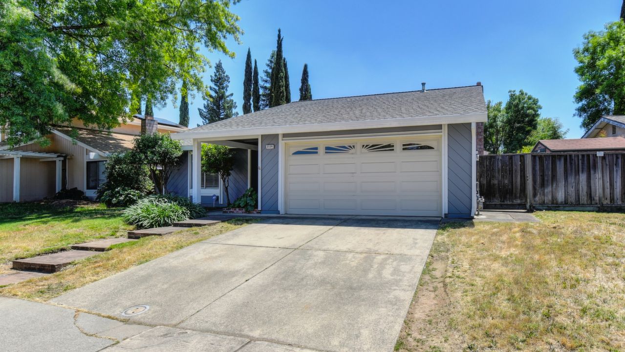 2124 Tiber River Drive, Rancho Cordova, CA, 95670 Scene 2