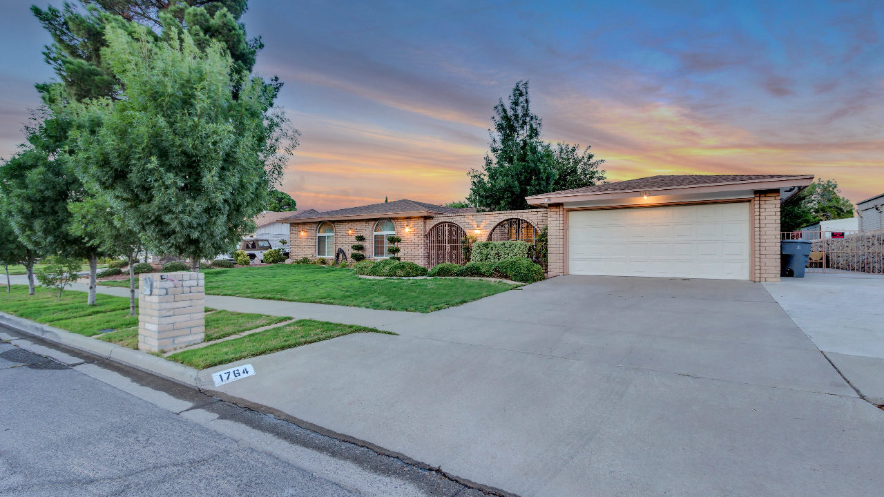 1764 Tommy Aaron, El Paso, TX, 79936 Scene 1