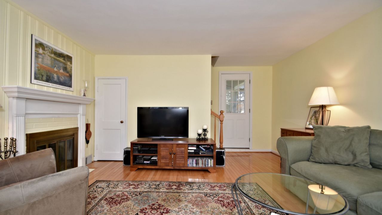 4045 Friends Ln, Plymouth Meeting, PA, 19462 Scene 2