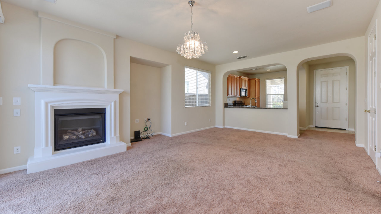 1641 Vosspark Way, Sacramento, CA, 95835 Scene 4