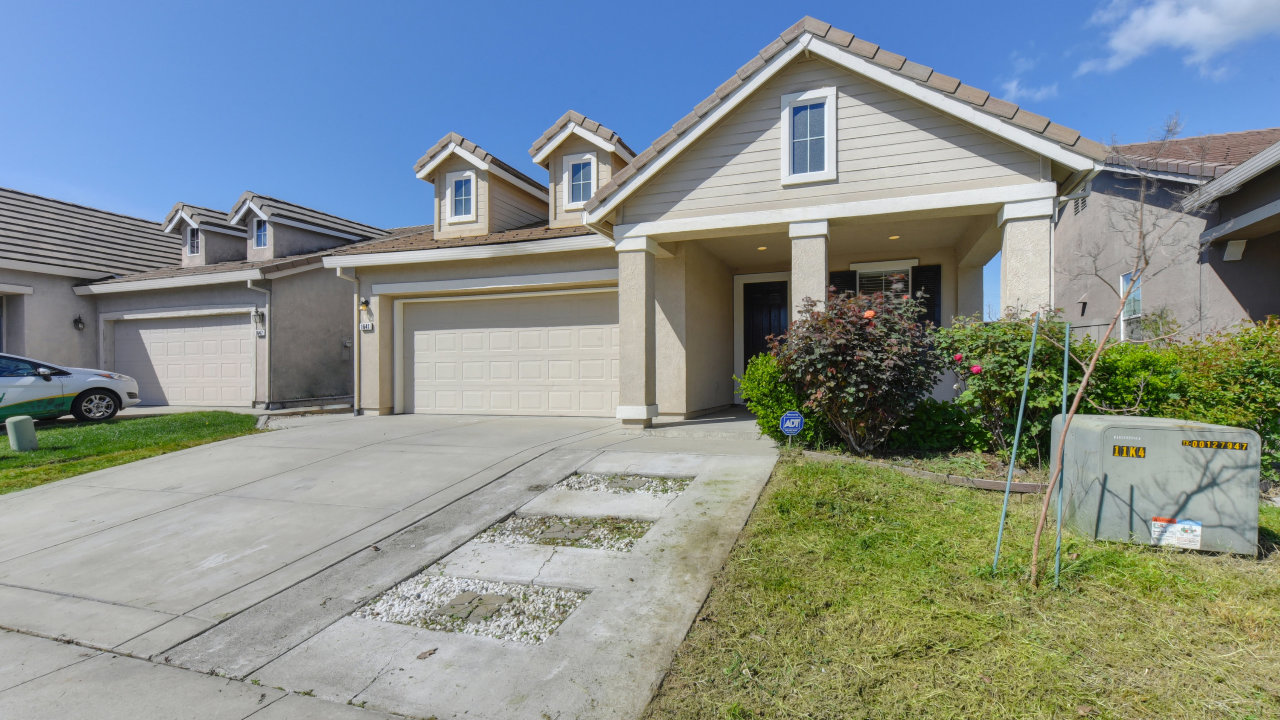 1641 Vosspark Way, Sacramento, CA, 95835 Scene 2