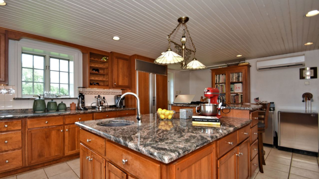 2411 Hoffmansville Rd, Frederick, PA, 19435 Scene 3