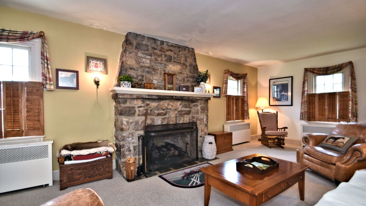 2411 Hoffmansville Rd, Frederick, PA, 19435 Scene 4