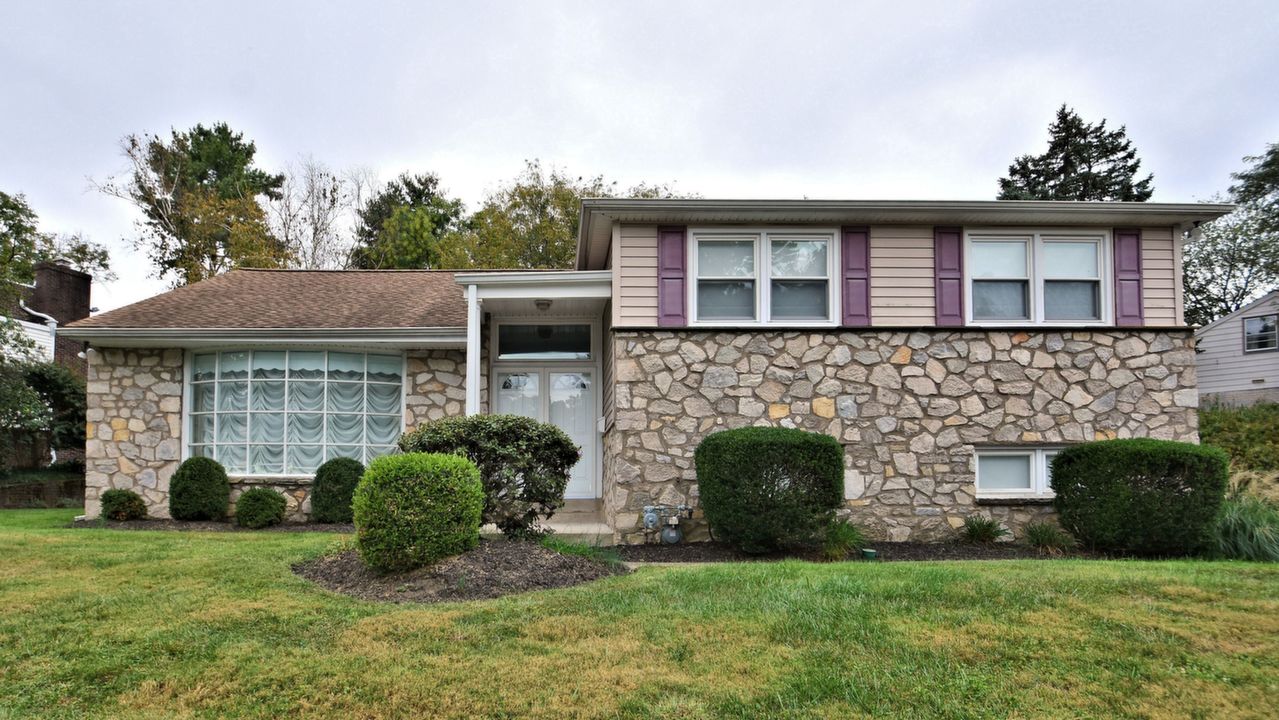 212 Barclay Cir, Cheltenham, PA, 19012 Scene 1