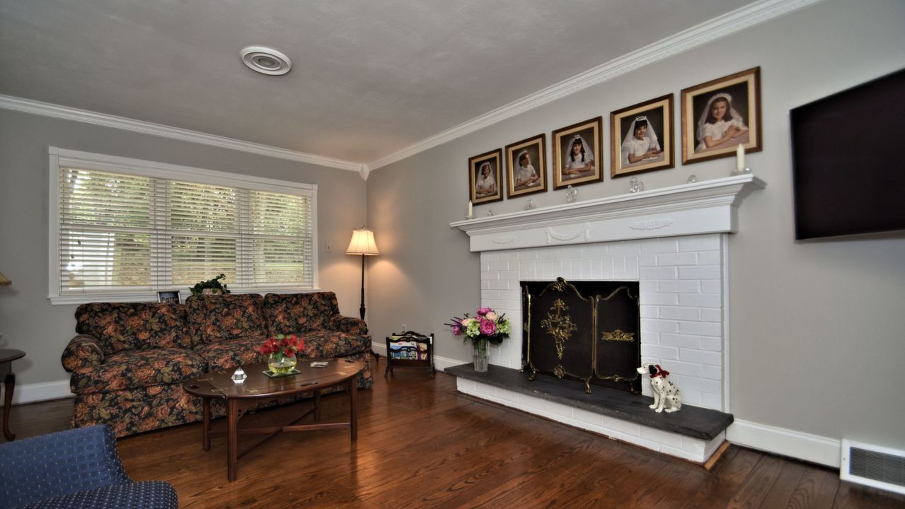 212 Barclay Cir, Cheltenham, PA, 19012 Scene 3