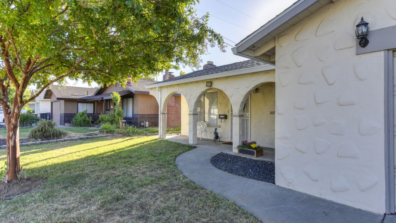 7041 Cobalt Way, Citrus Heights, CA, 95621 Scene 4