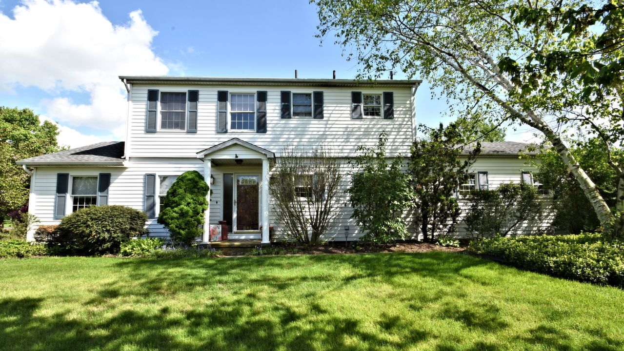 241 Crest Dr, Sellersville, PA, 18960 Scene 1