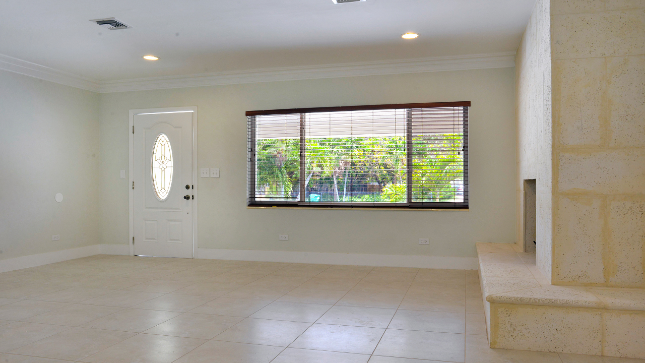 9898-SW-32nd-St-03