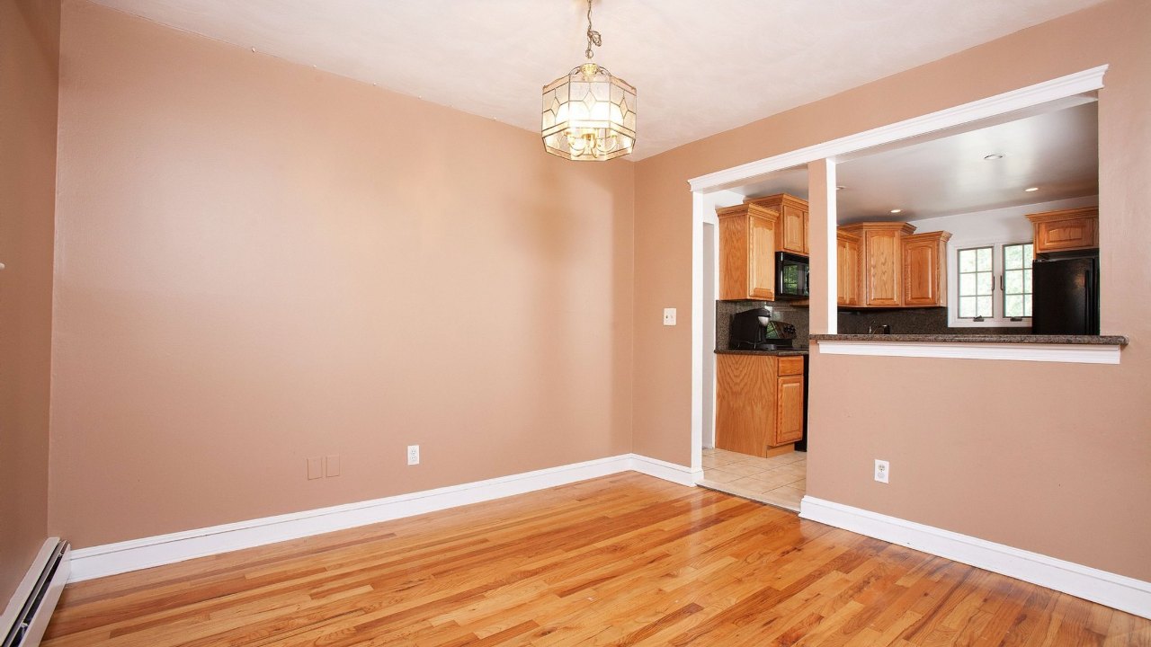 2506 Riverside Avenue, Seaford, NY, 11783 Scene 3