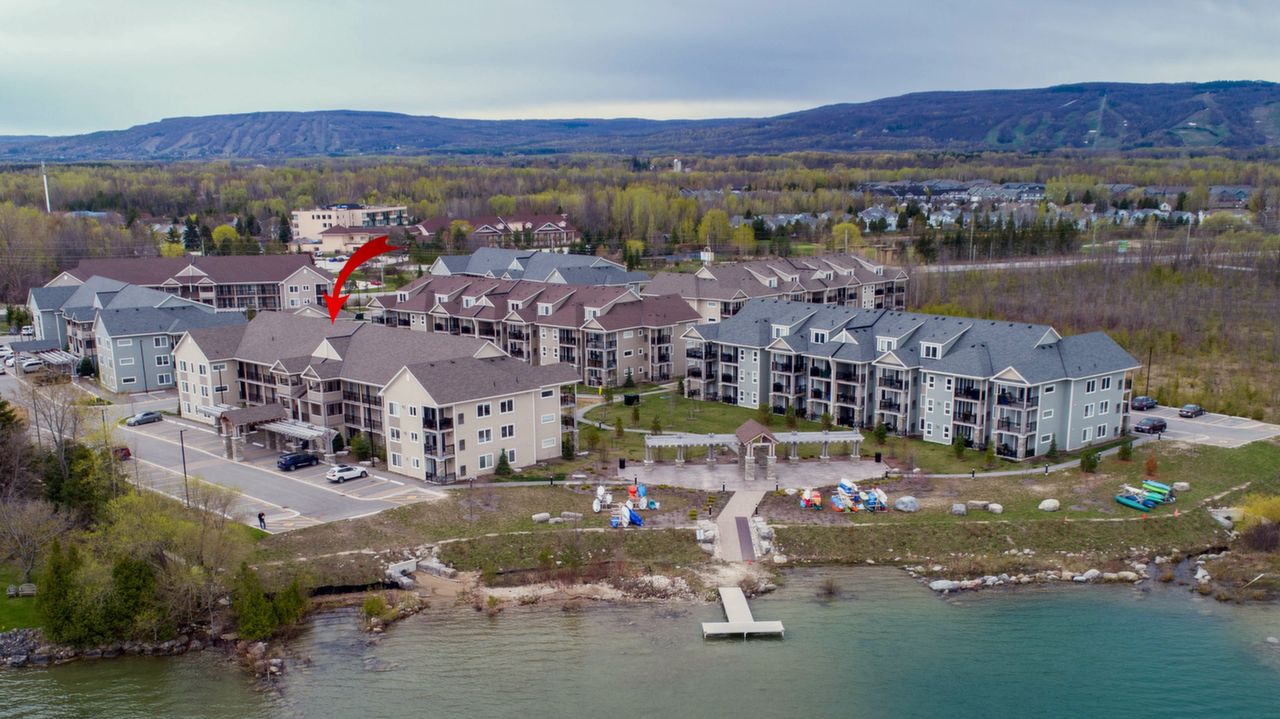 4 Cove Court, unit 204, Collingwood, ON, L9Y 5C8 Scene 4