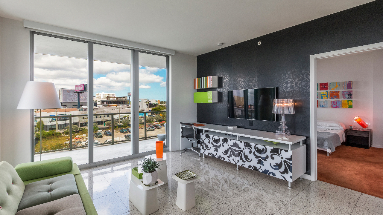 2-Midtown-Midrise-M0402-03