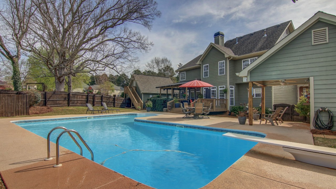 Covered Deck & Patio