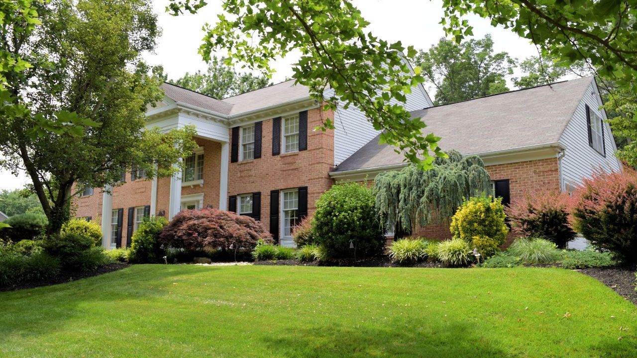 1045 Oak Ridge Dr, Blue Bell, PA, 19422 Scene 1