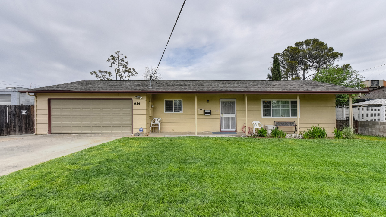 929 Las Palmas Ave, Sacramento, CA, 95815 Scene 1