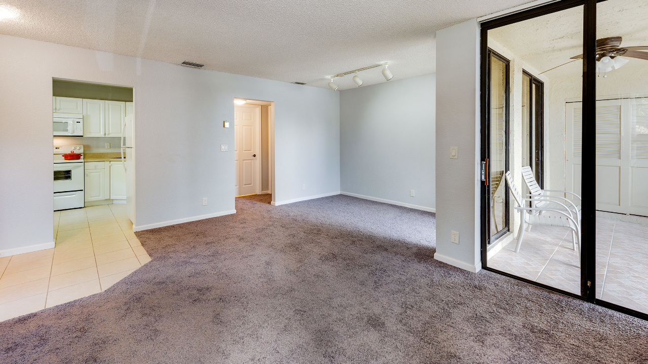 2442-NW-48th-Ter-05